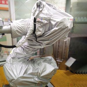 庫卡KR300R2500防水清洗防護服 TK300W05