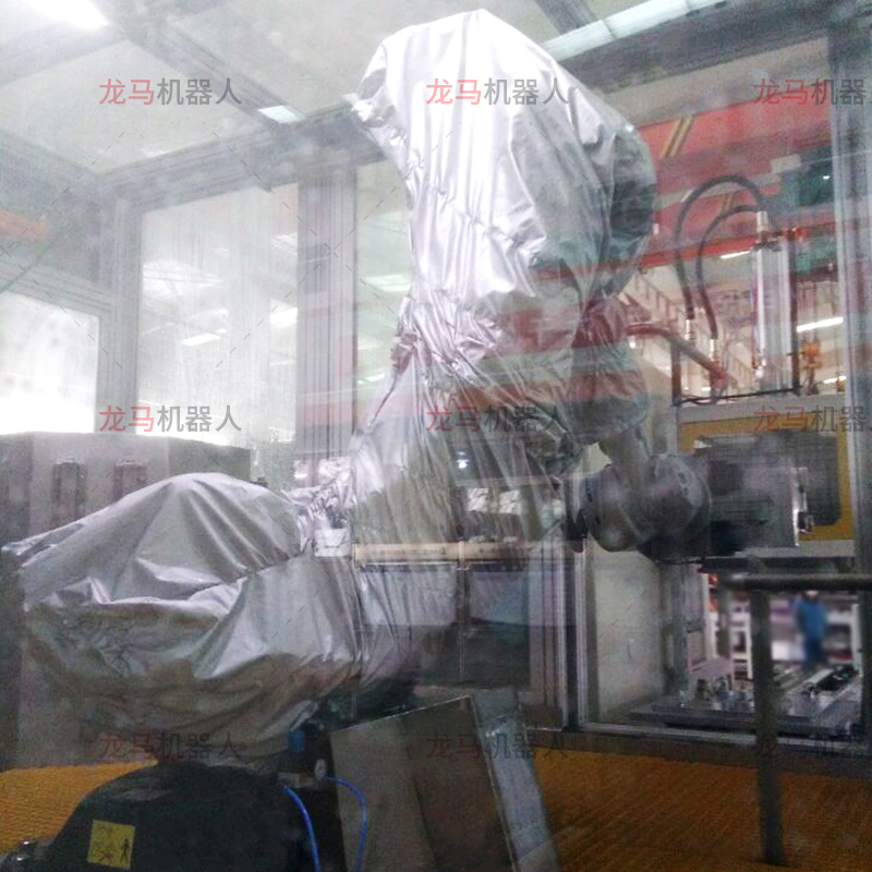 庫卡KR180R2500清洗防護服