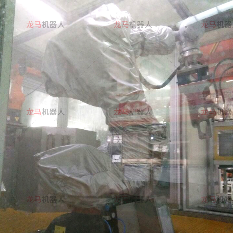 庫卡KR180R2500清洗防護服