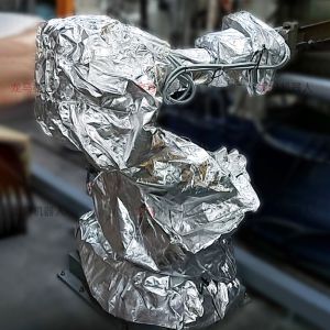 噴涂機器人防護服的功能作用