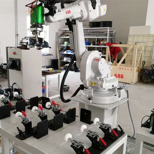 堆焊機器人打磨工作站